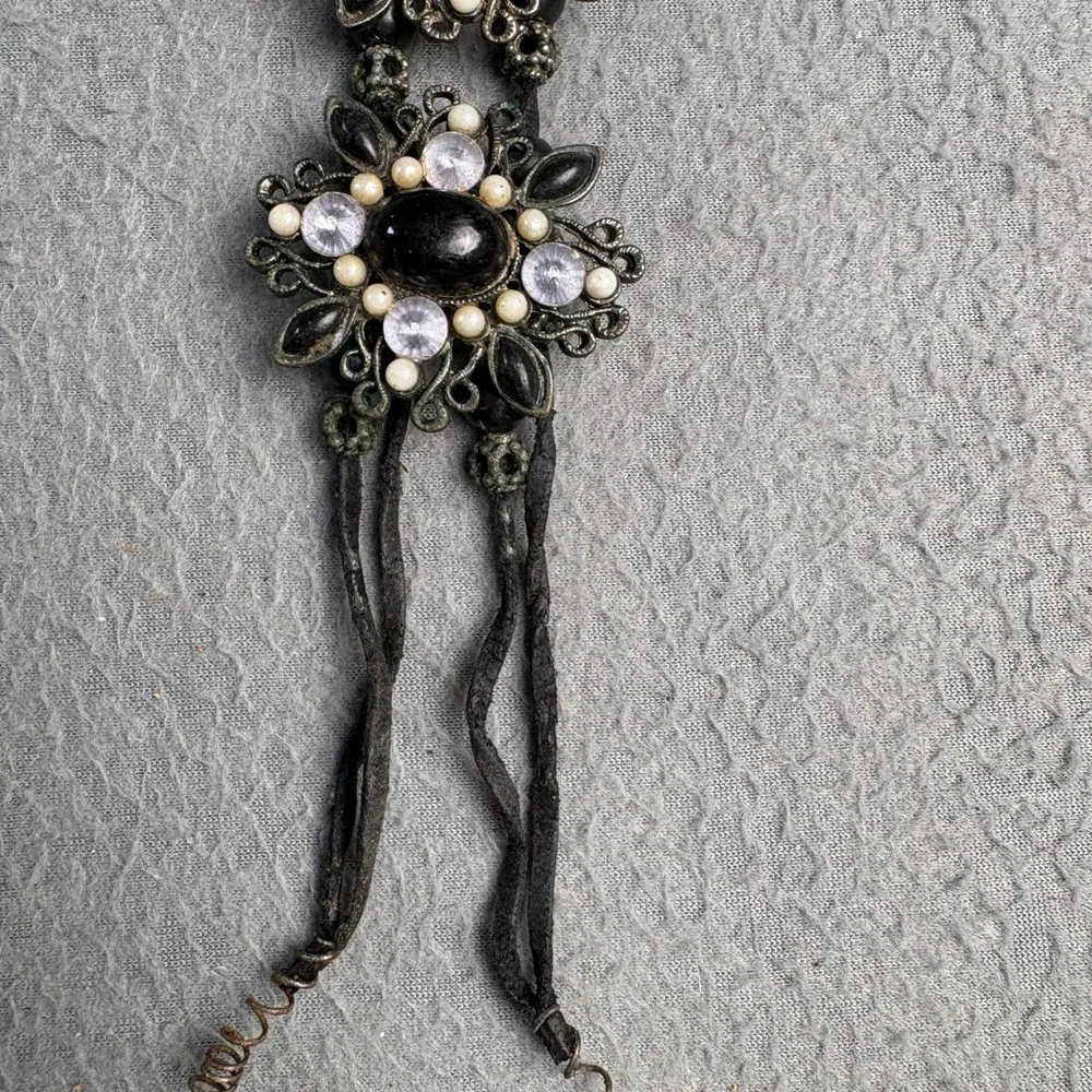 N/A vintage style